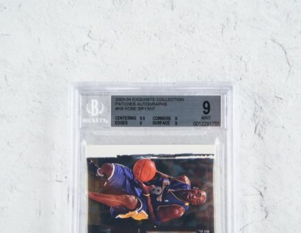 2003-04 Upper Deck Exquisite Collection Autographed Kobe Bryant Card